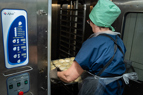 Новая печь — новая вкусная выпечка для школьников!