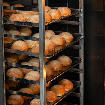 Новая печь — новая вкусная выпечка для школьников!