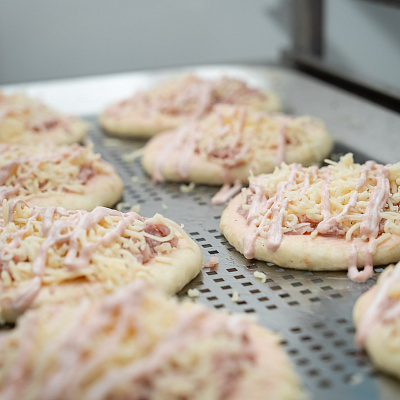 Новая печь — новая вкусная выпечка для школьников!